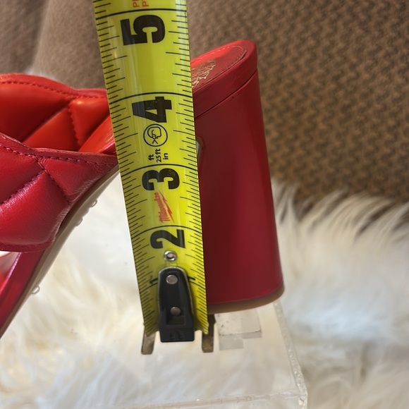 🍒 Vince Camuto Red Quilted Heeled Sandals  🍒 - Picture 10 of 11